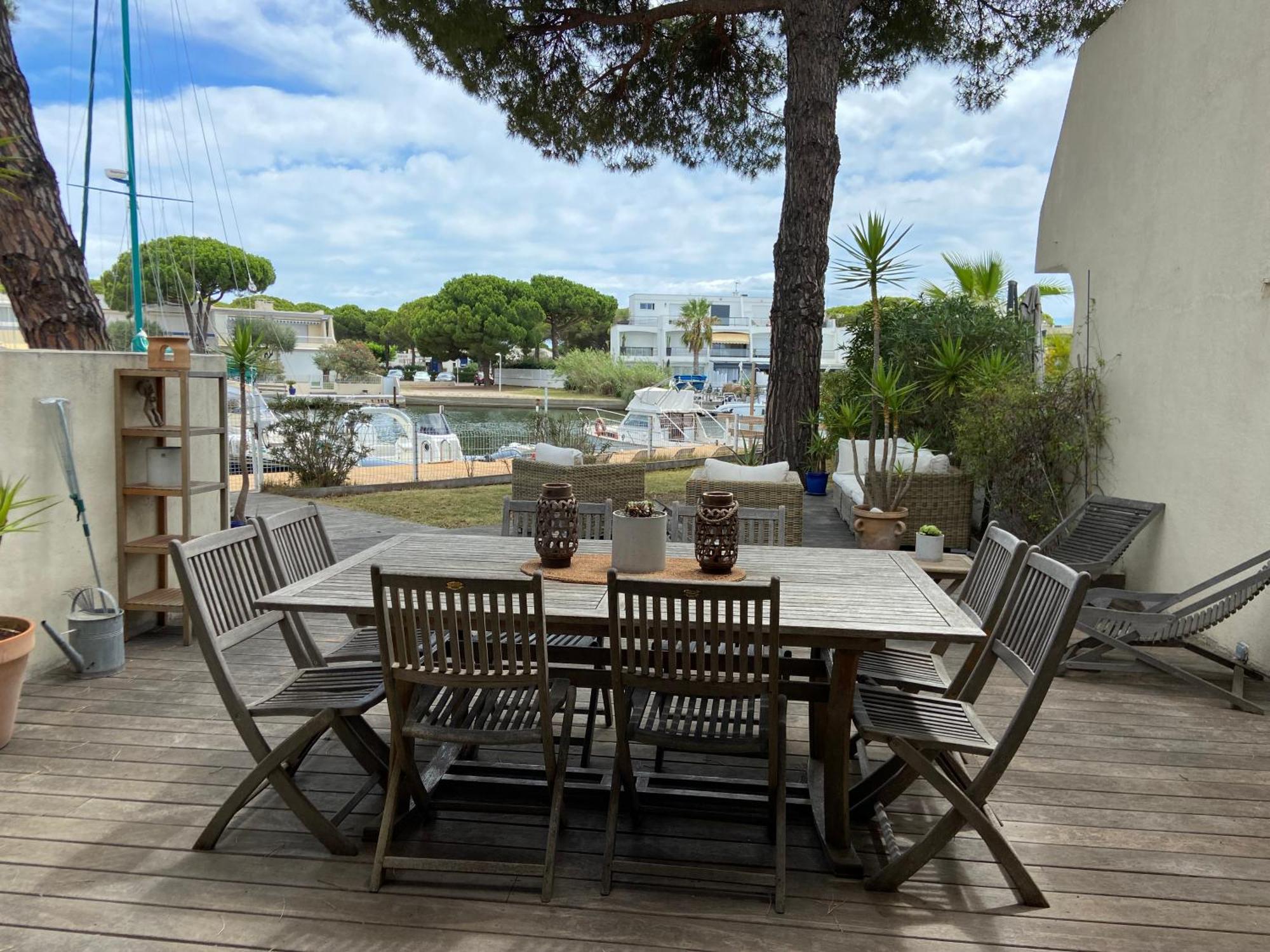 Marina Avec Place De Bateau A Port Camargue Ле-Гро-дю-Руа Екстер'єр фото
